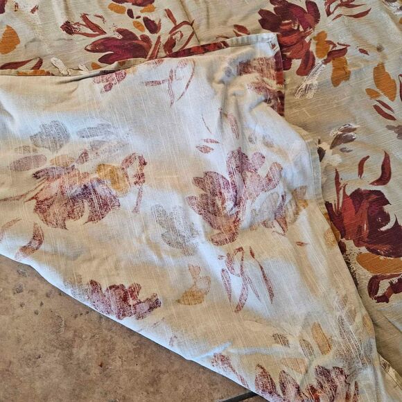 55" x 92" Rectangle Fall Cloth Table Cloth Threshold - Picture 4 of 5